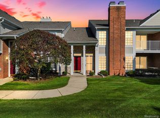 4043 Berkshire Dr, Sterling Heights, MI