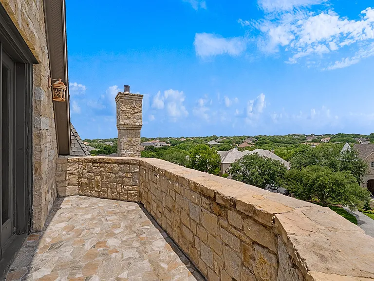 5345 Monterey Dr — Photo 23