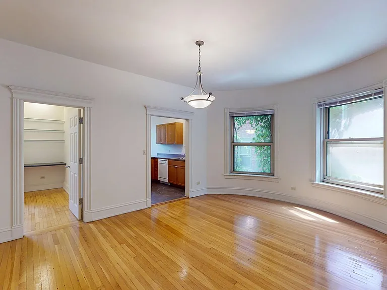 5533 S. Blackstone — Photo 21