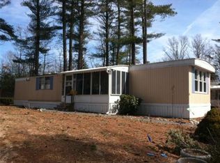 80 Crown Dr, West Wareham, MA 02576