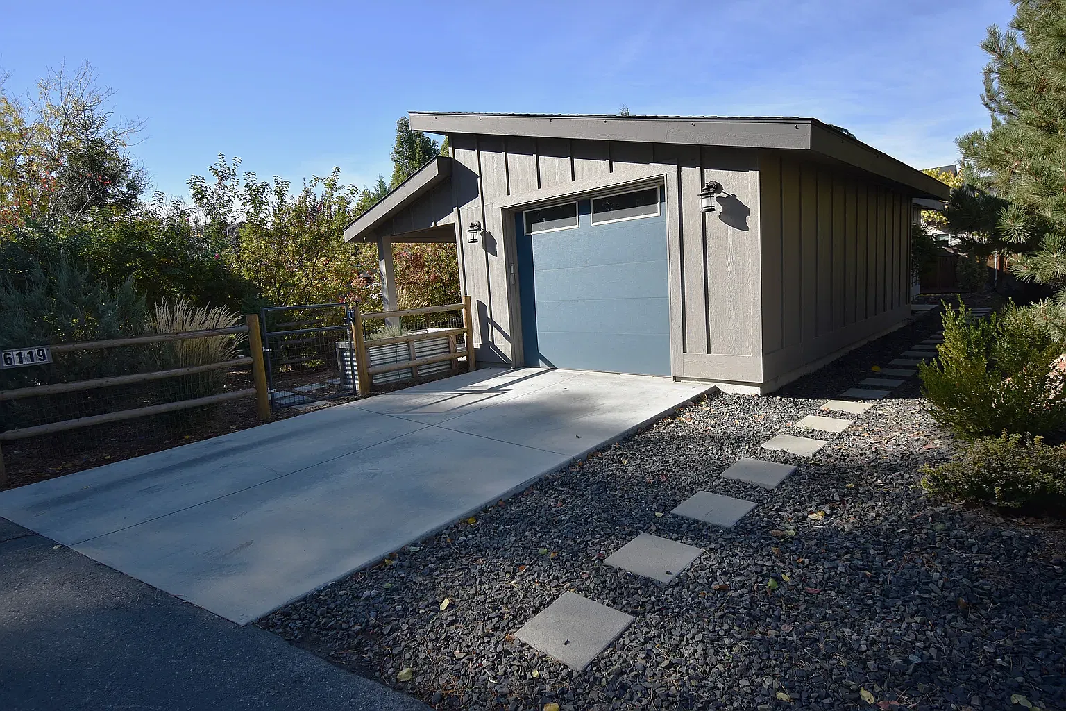 1 bed, 700 sqft, $1,650 — Photo 2