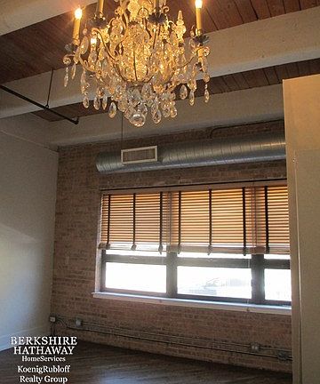 5th image of 1728 N Damen Ave APT 111