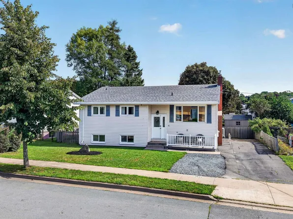 4 John Cross Dr, Dartmouth, NS B2W 1X2