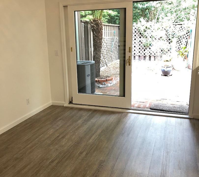 1st image of 16 Arboleda Cir