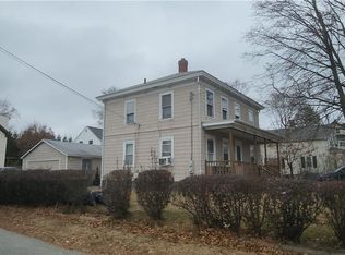 15 Eastman St, Warwick, RI 02886