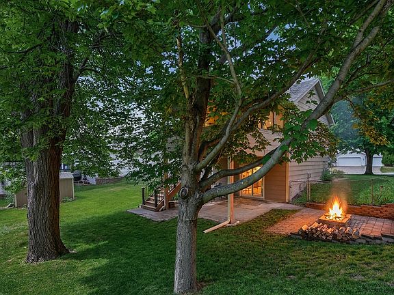 3rd image of 13628 Bryant Pl S