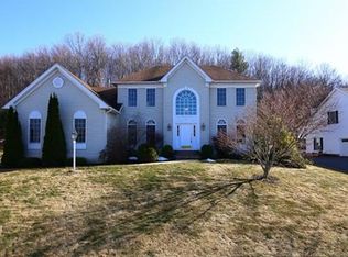 65 Rosemont Dr, North Andover, MA 01845