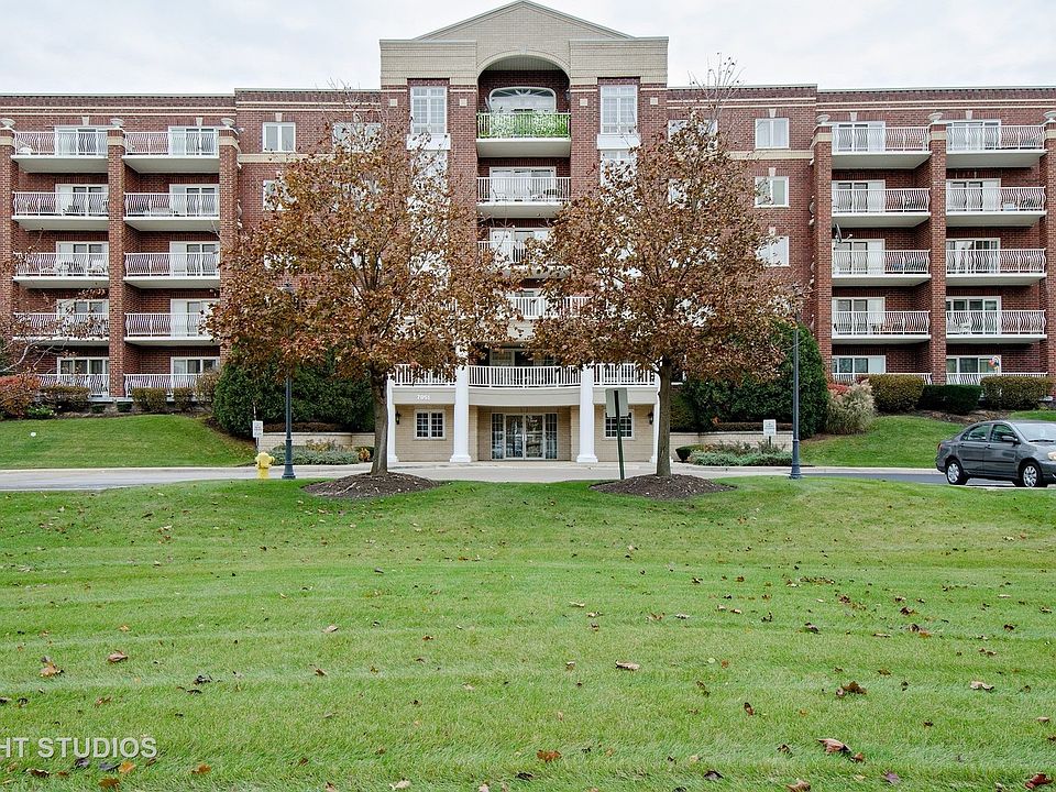1st image of 7051 W Touhy Ave APT 404