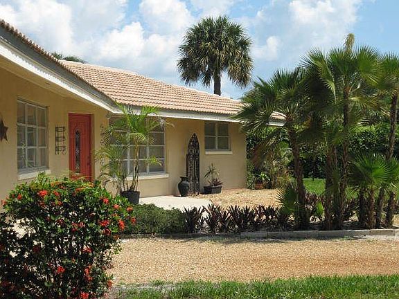 Estate Size Tropical Lot