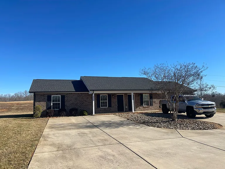 3829 Marietta Pl — Photo 1