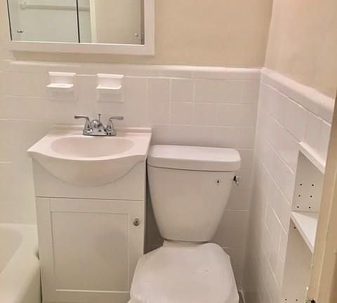 5th image of 525 E 88th St APT 2d