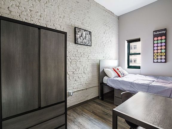 4th image of 15 E 11th St APT 2G