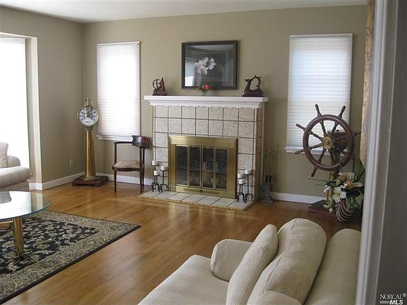 3rd image of 308 Keokuk St
