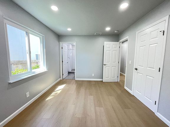 5th image of 831 Sinex Ave Unit A