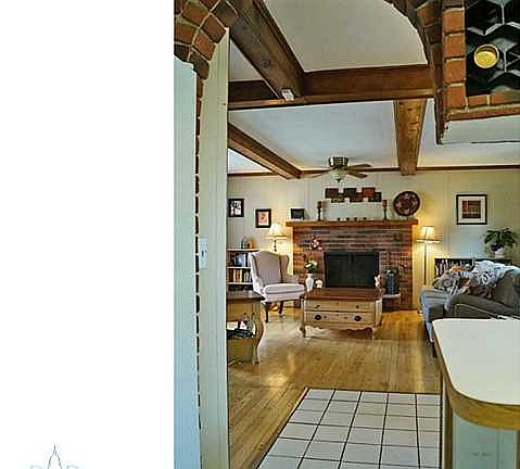 4th image of 2866 Highgate Ave