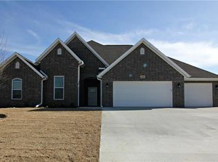 1108 W Sandalwood Pl, Rogers, AR 72758