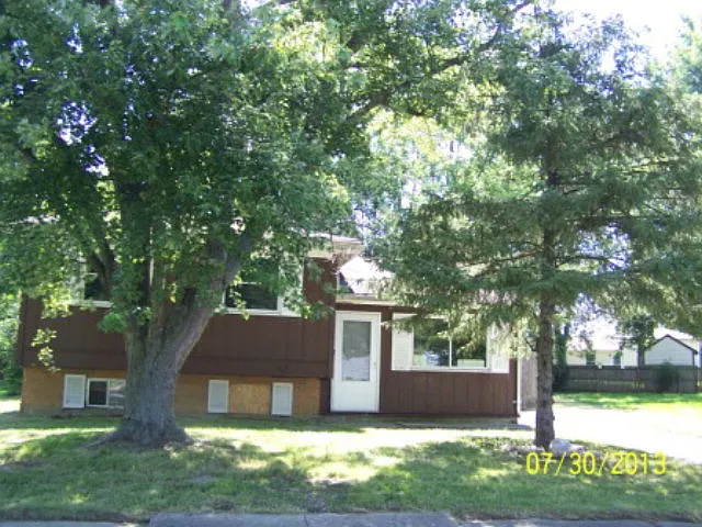 1393 Ashley Dr photo 1