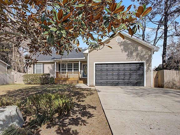 2nd image of 1914 Longview Dr
