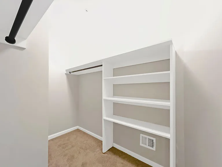 3201 Tribune Ct — Photo 18