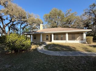 183 Palm Ave, Center Hill, FL 33514