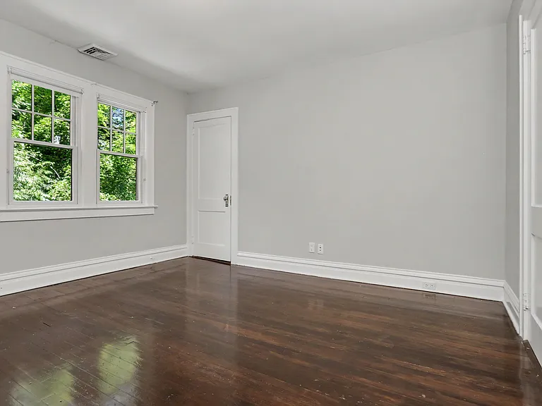 82 Douglas Rd #B — Photo 10