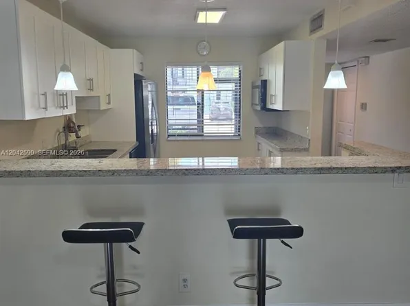 16581 Blatt Blvd APT 104, Fort Lauderdale, FL 33326