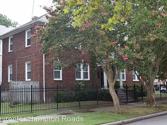 5th image of 4301 Newport Ave #A