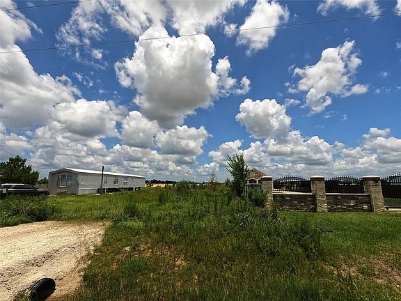 3rd image of 155 Road 5043