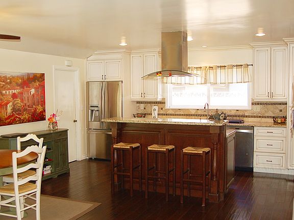 5th image of 22321 Marlin Pl
