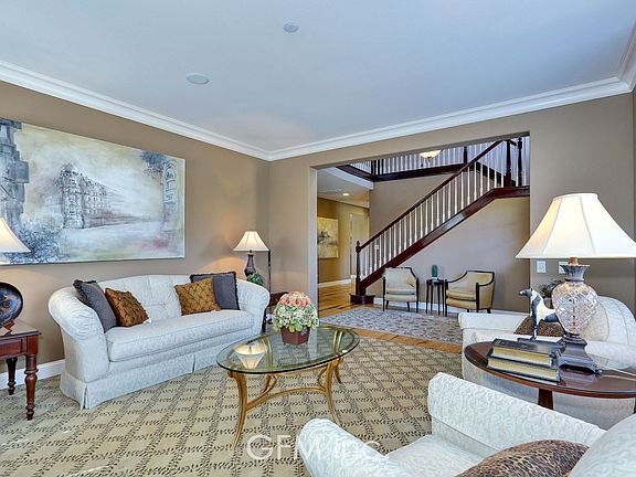 3rd image of 10571 Horse Creek Ave
