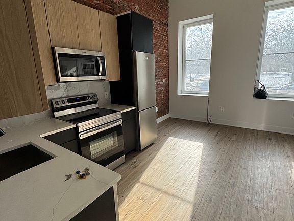 5th image of 143 W Susquehanna Ave Floor 1