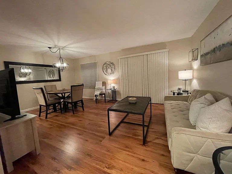 35 Jamestown Dr #35A — Photo 8