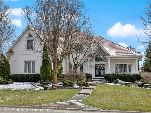 11 Loblolly Ct, Lemont, IL 60439