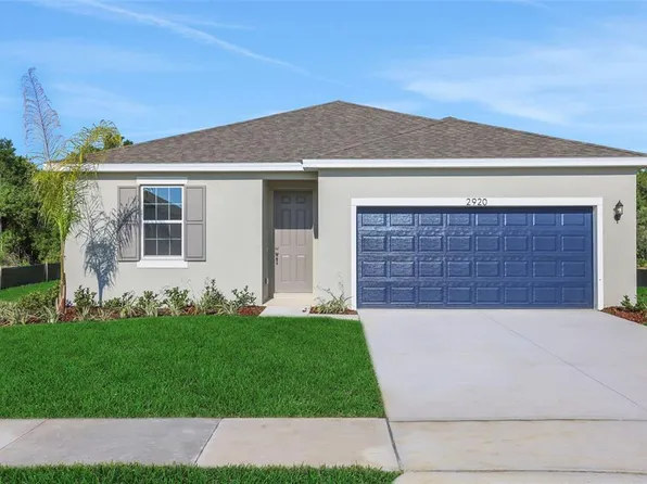 2920 Supermarine Rd, Tavares, FL 32778