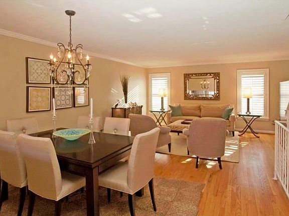 Dining/living room