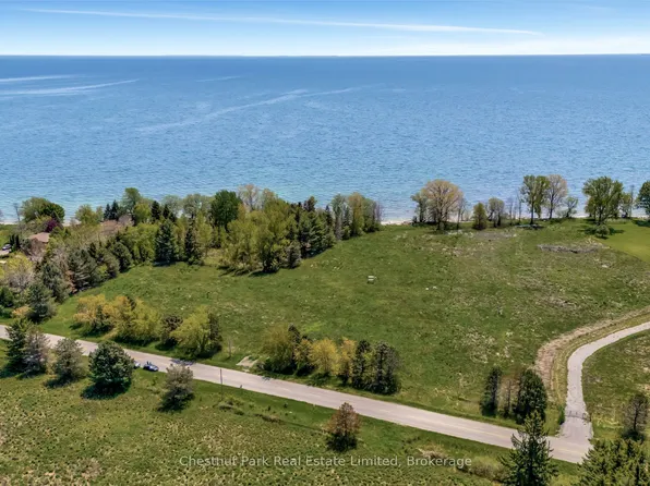 4778 County Road 8 Rd, Prince Edward County, ON K0K 2T0