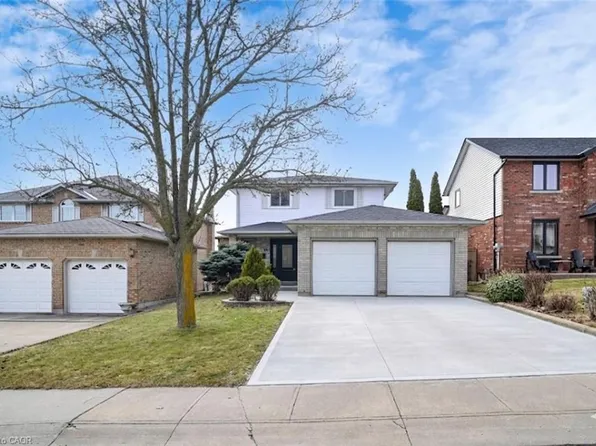 62 Como Pl, Hamilton, ON L9B 1Y4