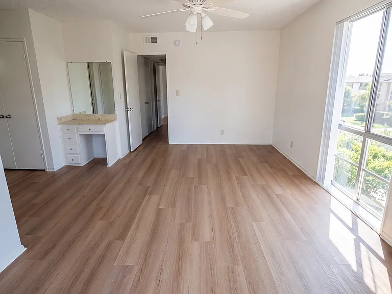 4717 Don Lorenzo Dr #14 — Photo 7