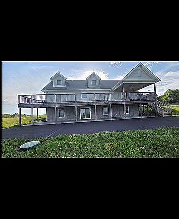 5th image of 400 Highmount Rd