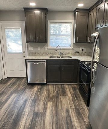 2nd image of 1649 Pinedale Cir NW #1