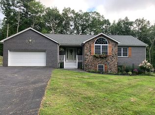136 Magnolia Ln, Milford, PA