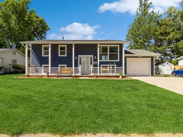 1413 Johnson St, Ames, IA 50010