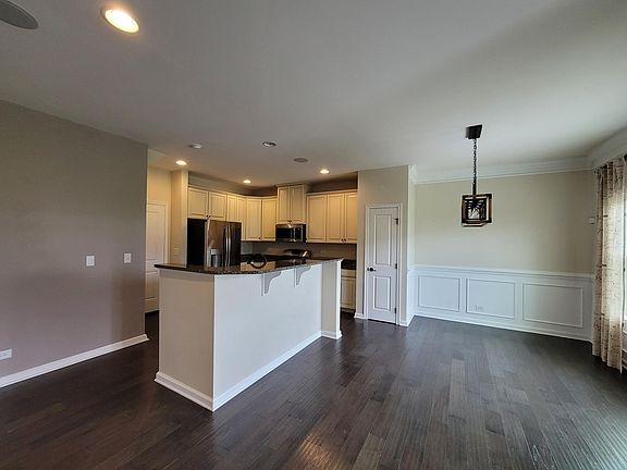 4th image of 12902 S Blue Spruce Dr