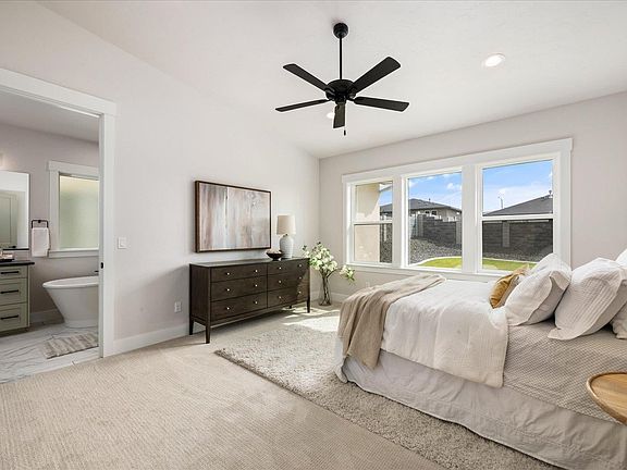 3rd image of 2354 Waterhill Ave