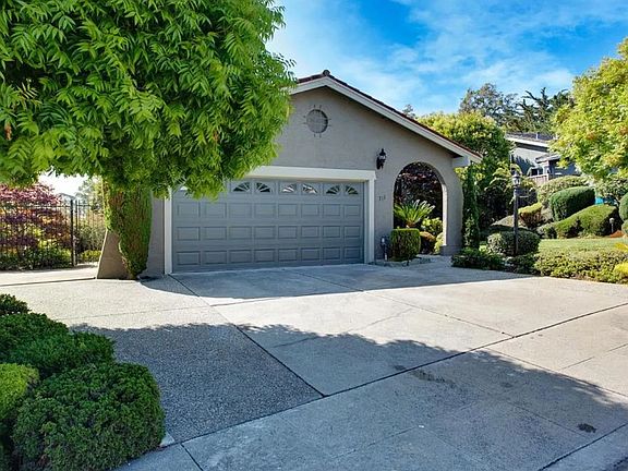 2nd image of 711 Murphy Dr