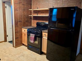 712 E Avenue B, Hutchinson, KS 67501