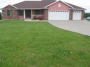 52349 221st St, Glenwood, IA 51534