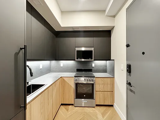 Rented by Dallien Realty Limited Liability Company | media 35