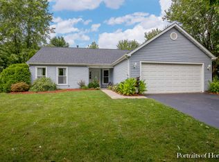 225 N Commonwealth Dr, Bolingbrook, IL 60440