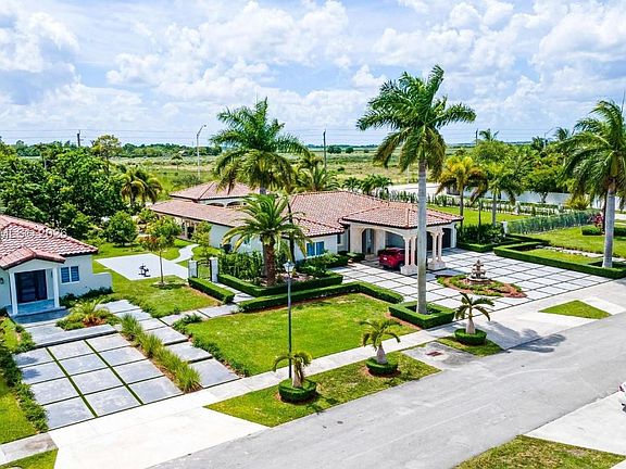 5th image of 17122 SW 156th Ct